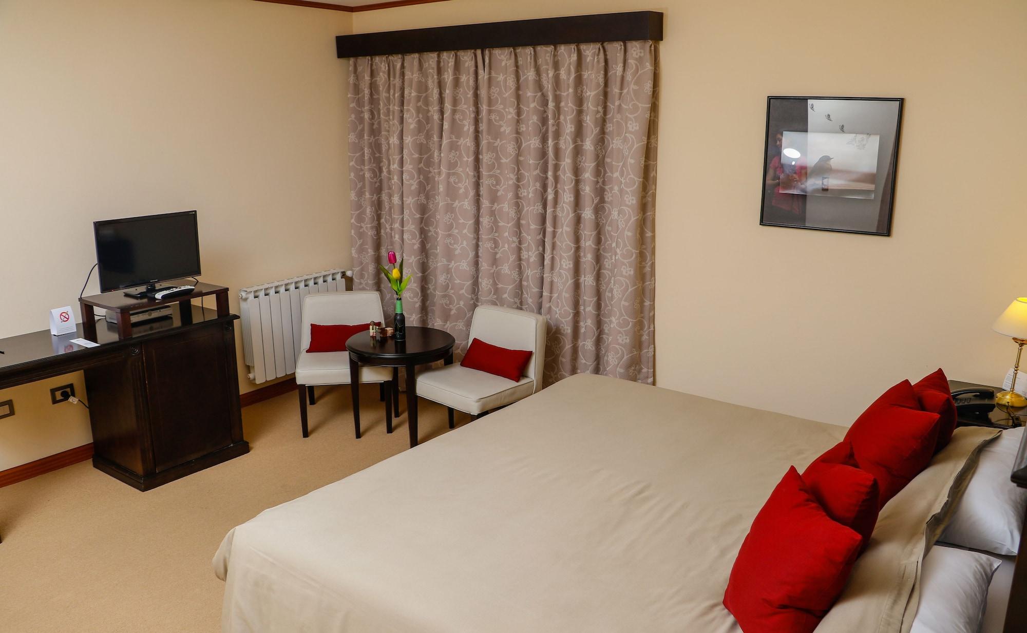 Edenia Punta Soberana Hotel El Calafate Bagian luar foto