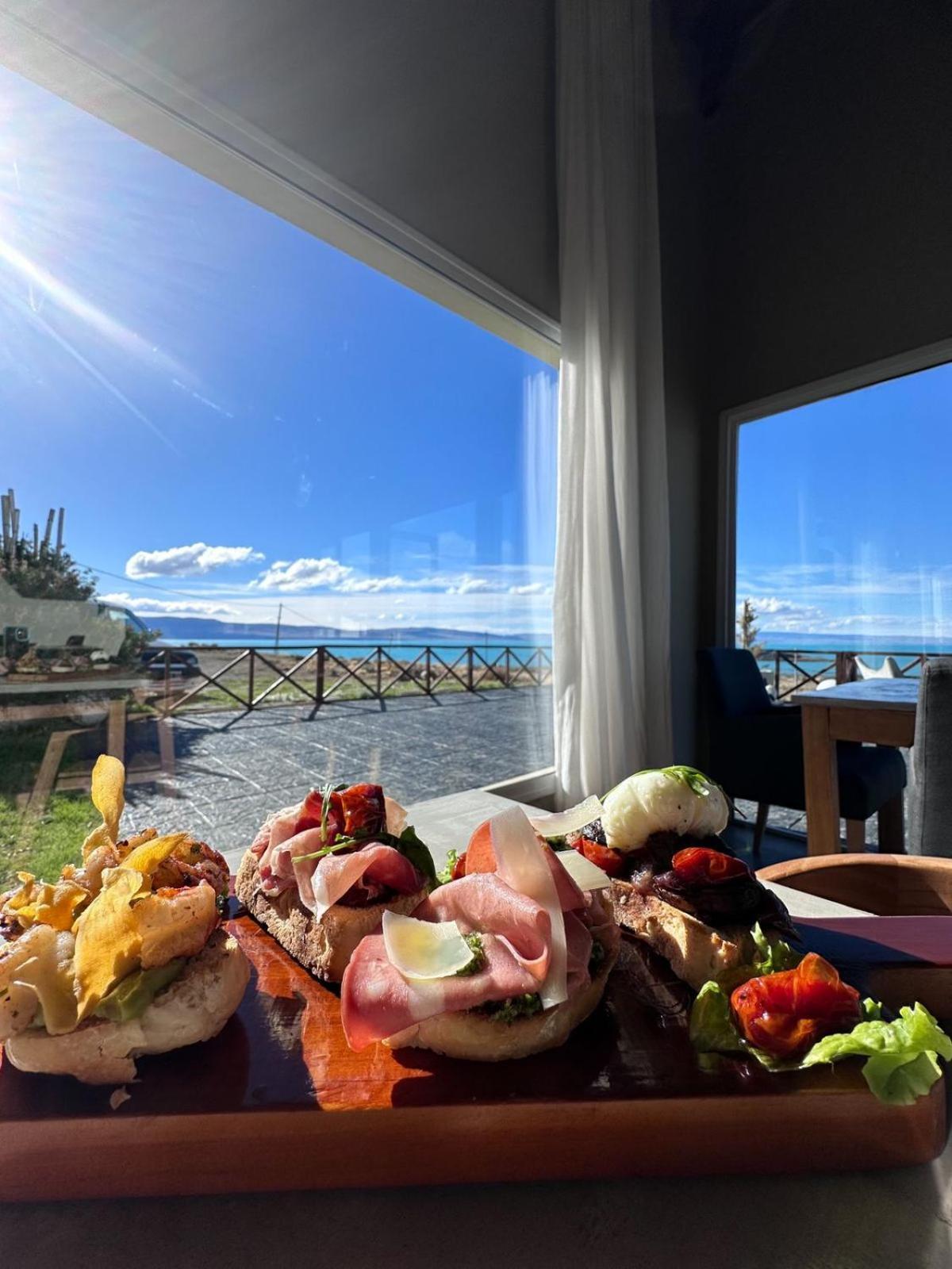 Edenia Punta Soberana Hotel El Calafate Bagian luar foto