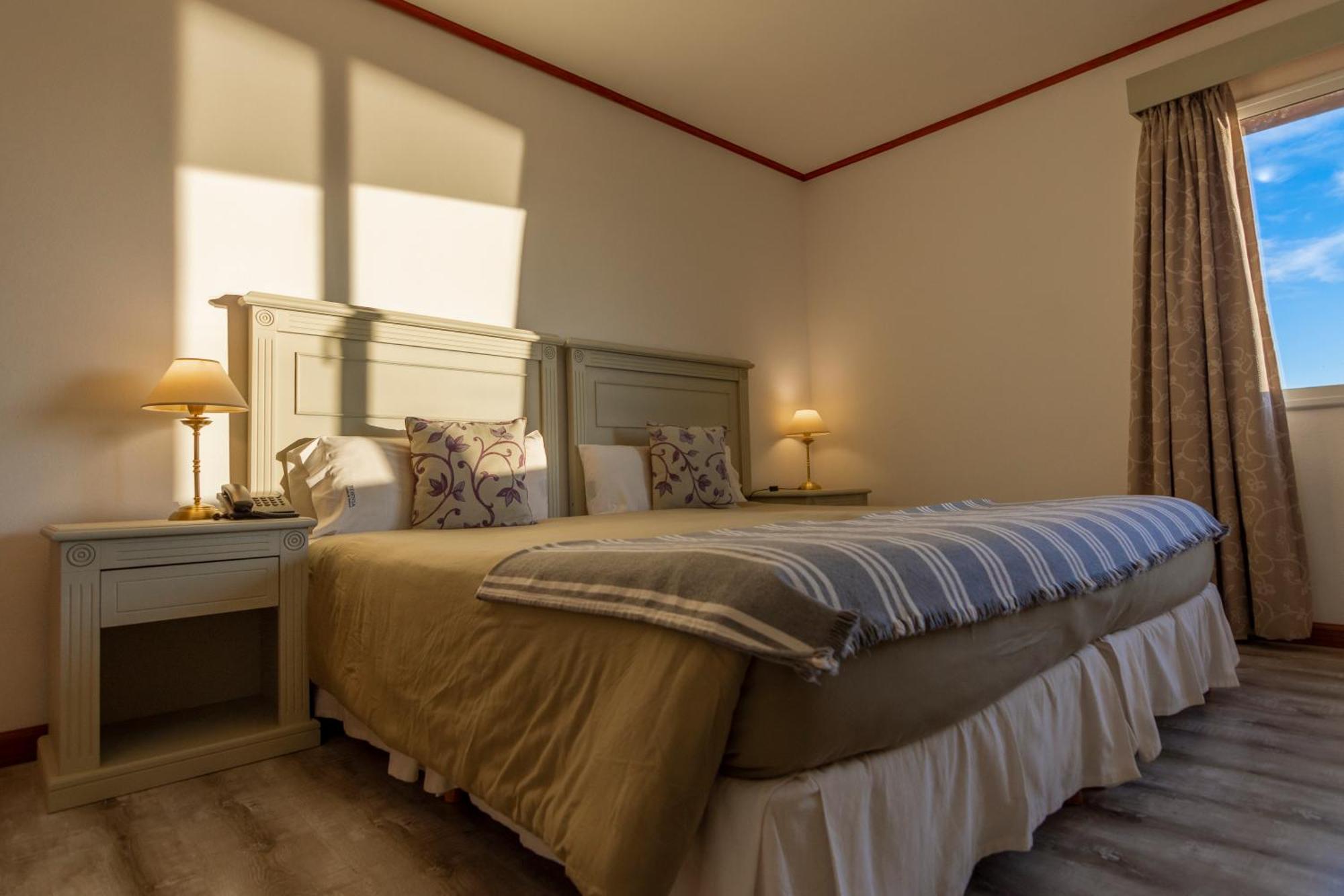 Edenia Punta Soberana Hotel El Calafate Bagian luar foto